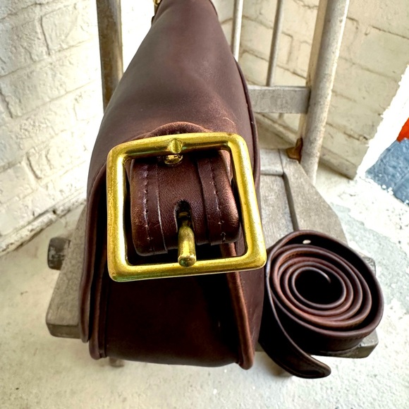 VINTAGE Coach 9951 Brown Leather Patricia's Legacy Flap Shoulder Bag - Picture 7 of 16